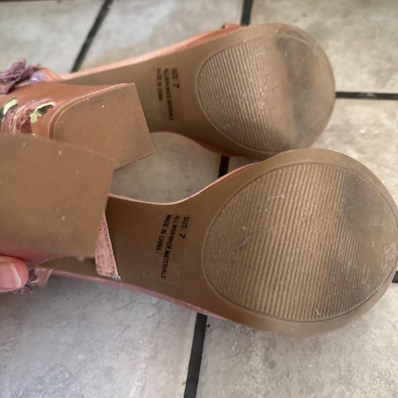 Rose pink chunky heels - Picture 3 of 3